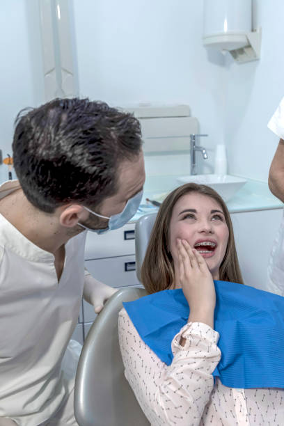 Best Chipped Tooth Repair Near Me  in Lattingtown, NY